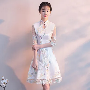Yeni Düğün Parti Cheongsam Oryantal Akşam Elbise Çince Geleneksel Bayan Zarif Qipao Seksi Dantel Uzun Elbise Retro Vestido