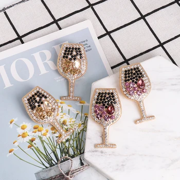 JURAN Parlak Klasik Rhinestone Kristal Küpe Brincos Basit Geometrik Kırmızı Şarap Bardağı Damla Küpe Kadınlar İçin genç kız takısı Hediyeler